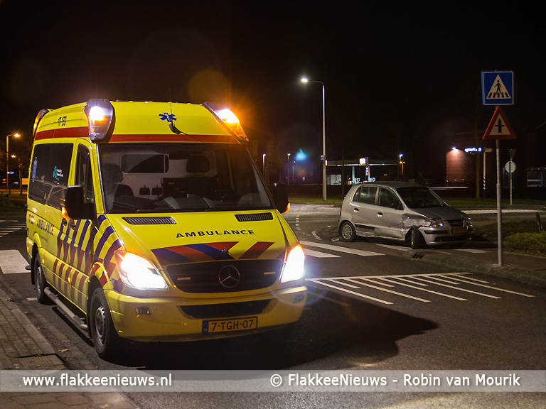 Ongeval met personenwagens in Middelharnis - FlakkeeNieuws Goeree-Overflakkee