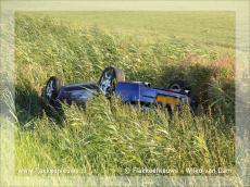 Foto behorende bij Auto naast de weg bij Dirksland
