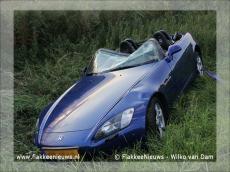 Foto behorende bij Auto naast de weg bij Dirksland