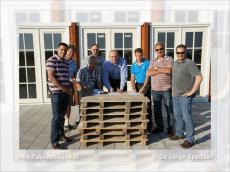 Sponsoren De Jonge Spartaan tekenen op nieuwe complex