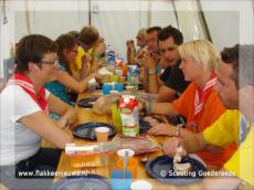 Foto behorende bij Burgemeester Goedereede bezoekt scouts