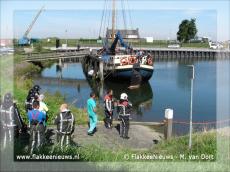 Foto behorende bij Hulpdiensten rukken uit voor auto in de haven 