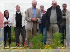 Foto behorende bij Politiek in de bloemetjes gezet