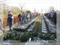 Foto behorende bij Herdenking watersnoodramp Oostflakkee druk bezocht